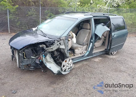 2004 Toyota Sienna Le from USA, damaged, VIN 5TDZA23C44S065328